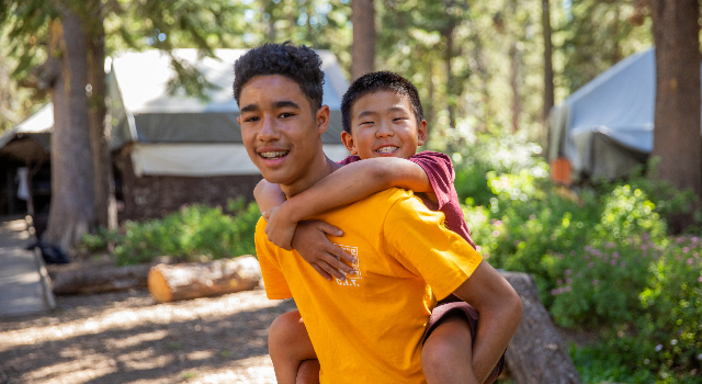 CIT Counselor working with a Echo Lake Youth Camp Participant