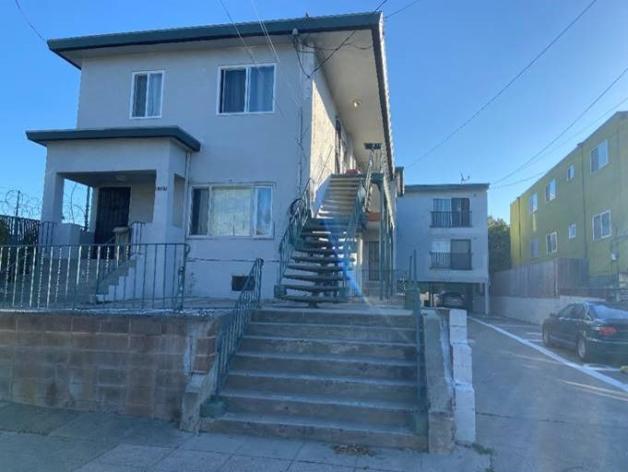 2321-2323 Tenth St