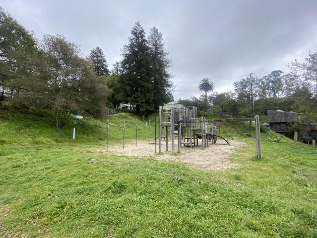 Glendale La Loma 5-12 playground